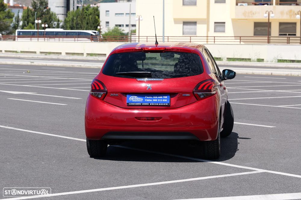 Peugeot 208 82 PureTech Style - 16