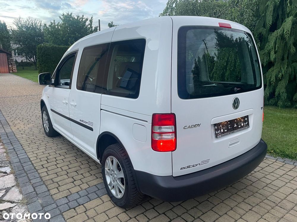 Volkswagen Caddy Comfortline BMT - 8
