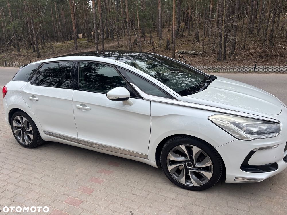 Citroën DS5 Hybrid4 - 4