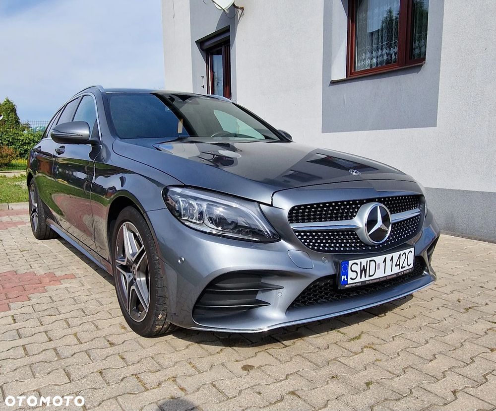 Mercedes-Benz Klasa C 220 d T 9G-TRONIC AMG Line - 2