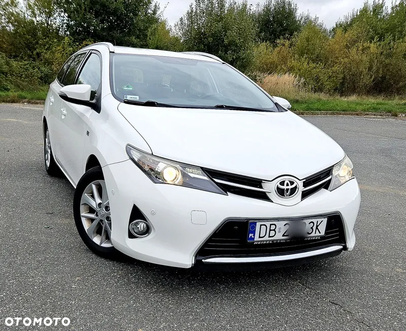 Toyota Auris 2.0 D-4D Prestige - 3
