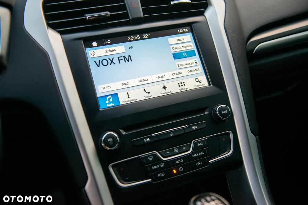 Ford Mondeo - 32