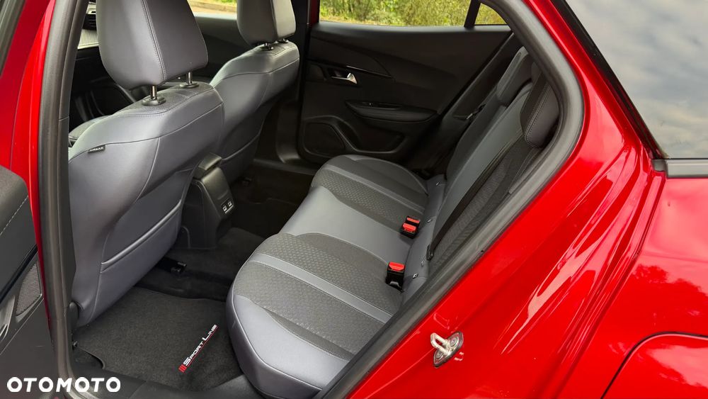 Peugeot 2008 1.2 PureTech Allure S&S - 20