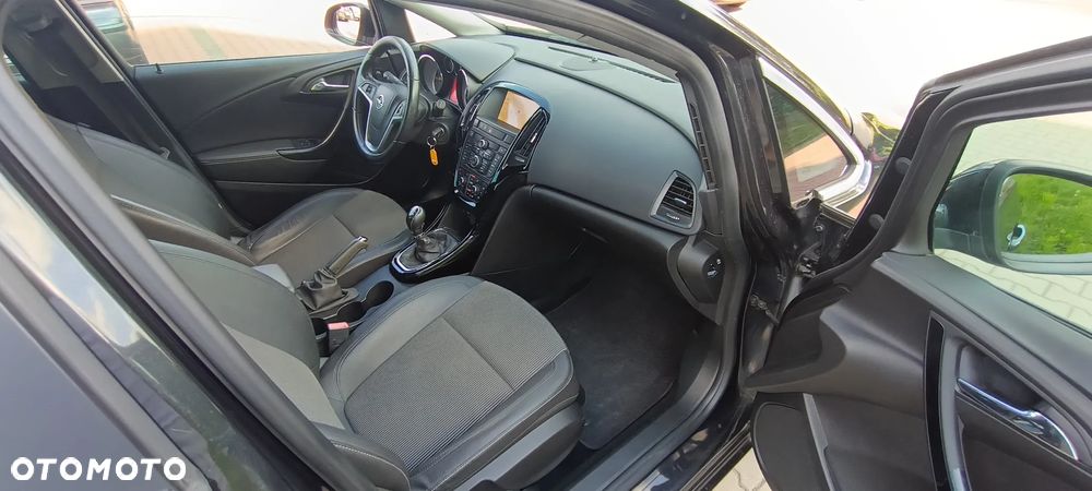 Opel Astra 1.4 Turbo Cosmo - 29