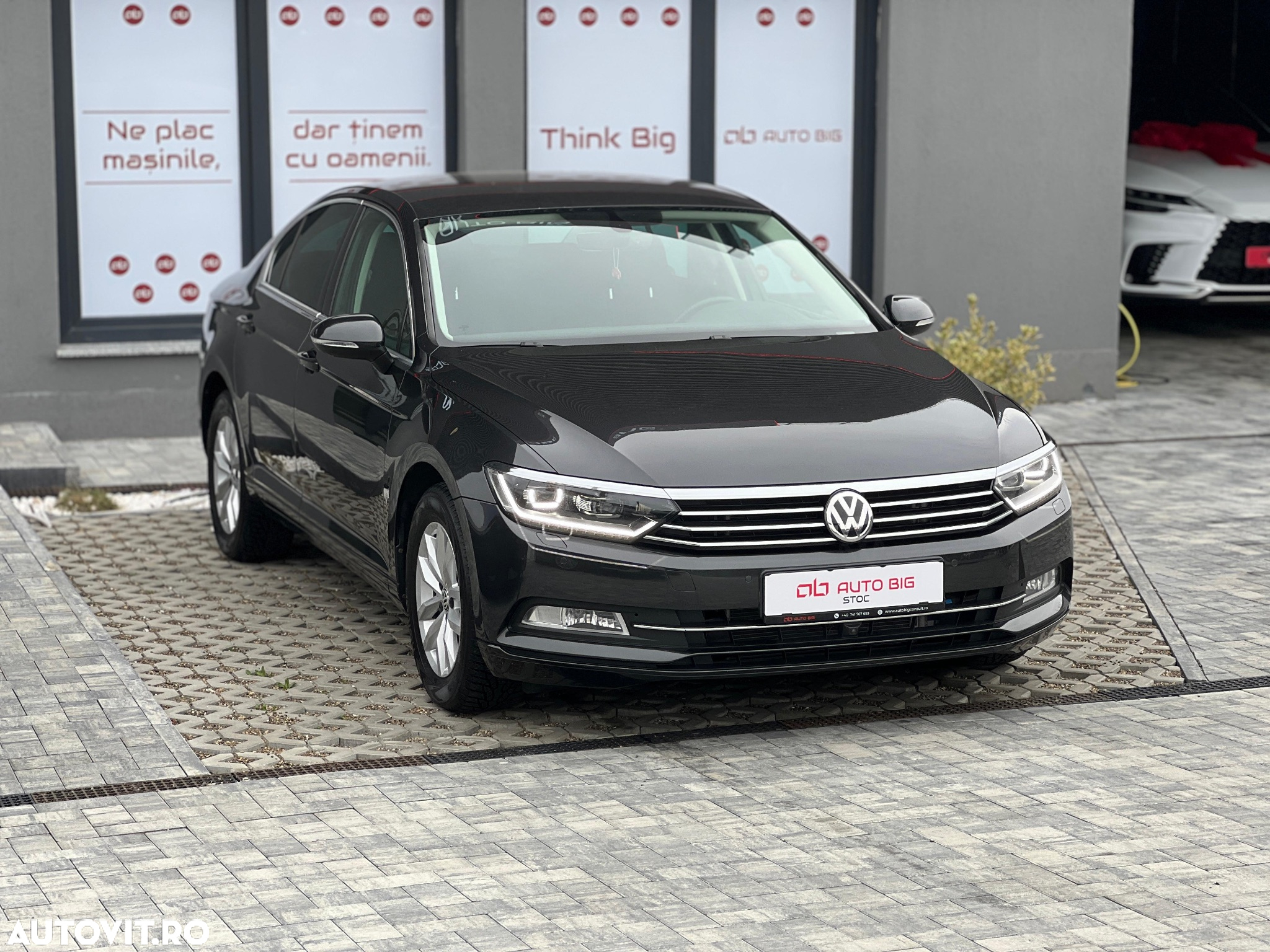 Volkswagen Passat - 3