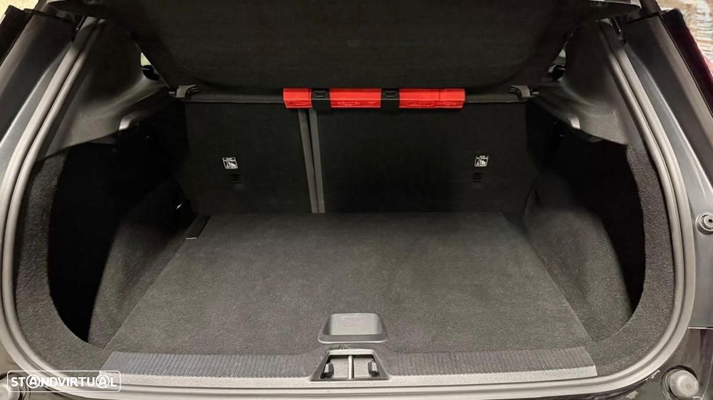 Volvo EX30 69 kWh Single Motor Extended Range Black Edition - 16