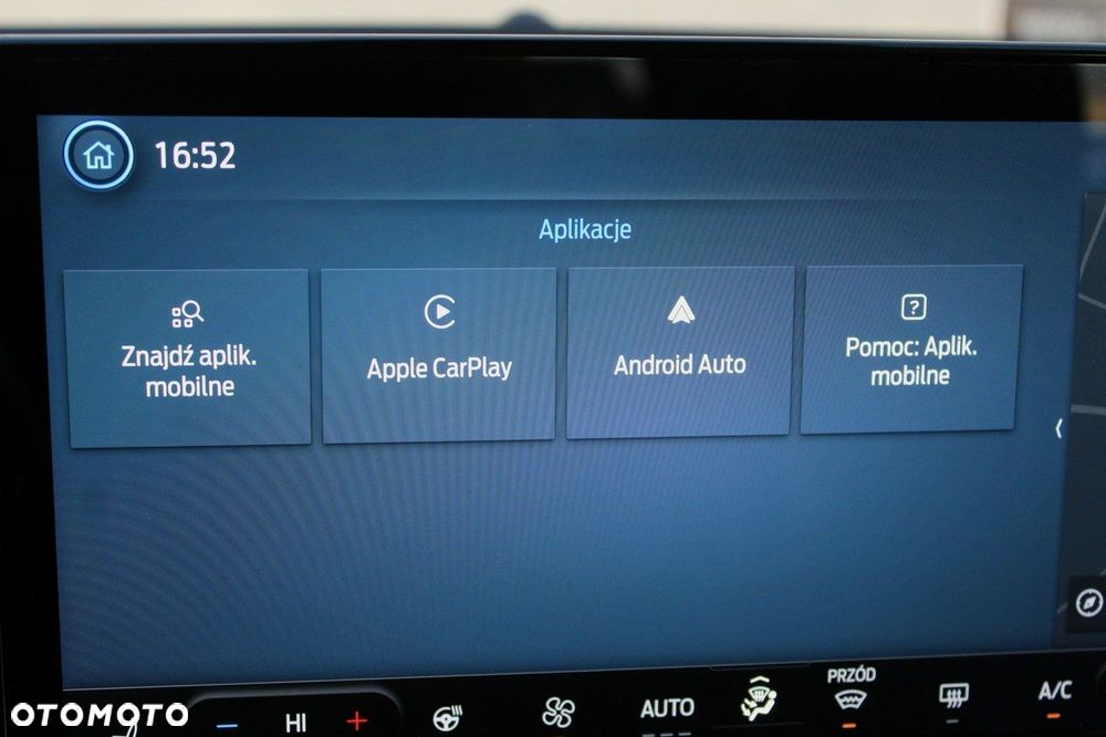 Ford Focus 1.0 EcoBoost Titanium - 24