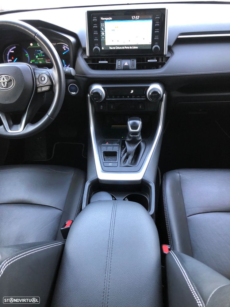 Toyota RAV4 2.5 HDF Exclusive P.Luxury - 29