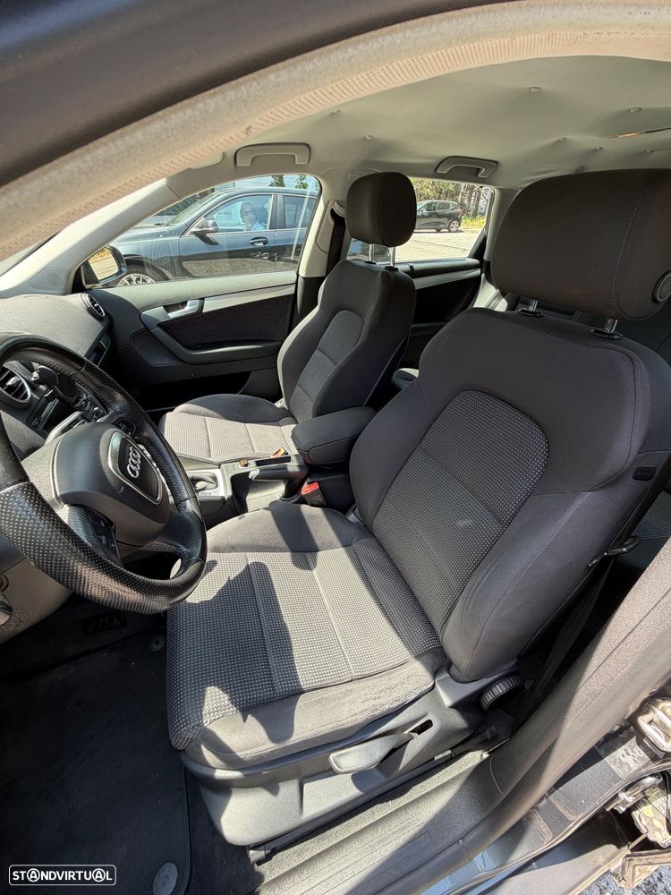 Audi A3 Sportback 2.0 TDi S-line S tronic - 9
