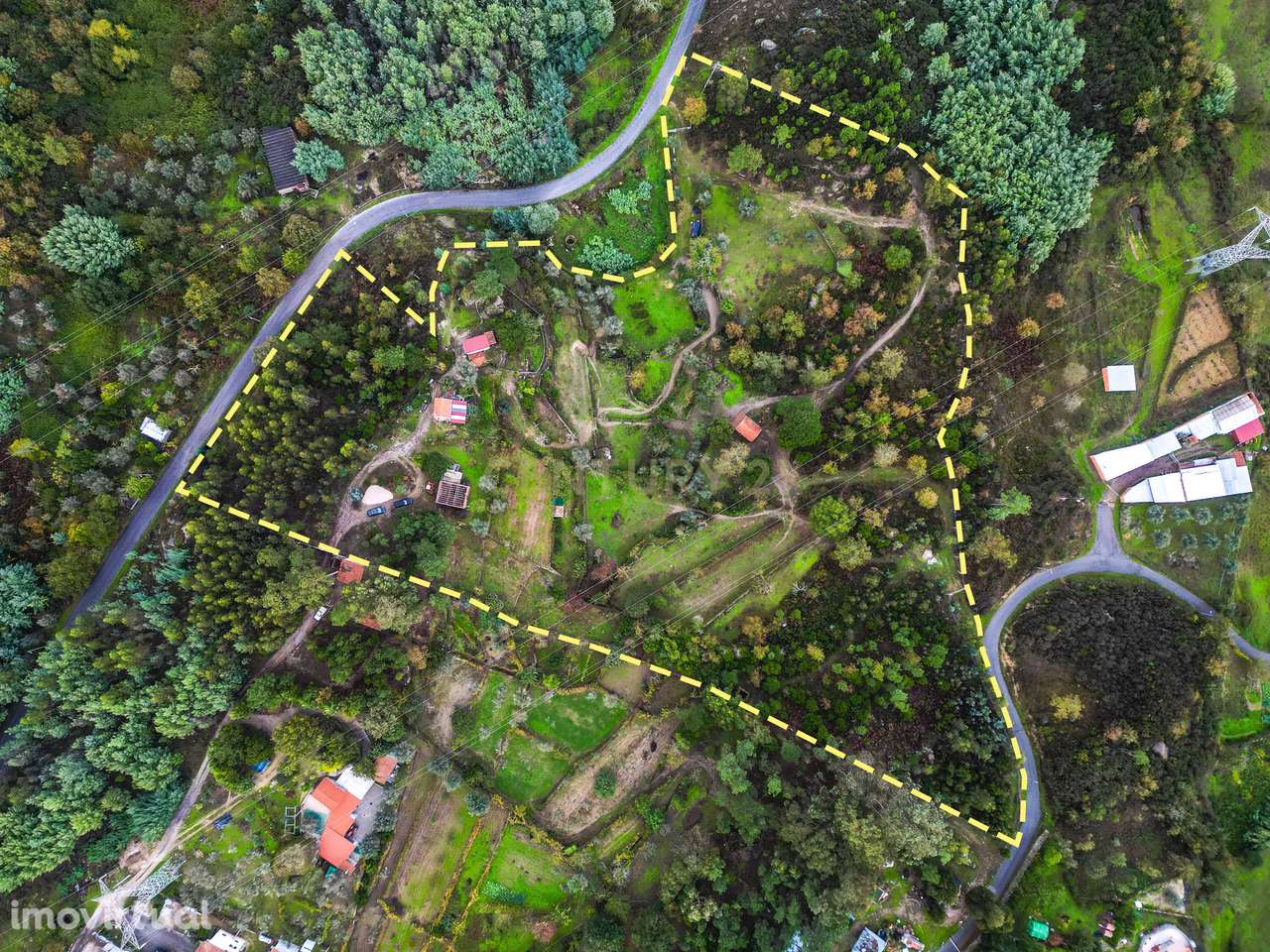 Quinta  com em Vila Nova de Oliveirinha, Oliveira do Hospital, Coimbra - Grande imagem: 2/60