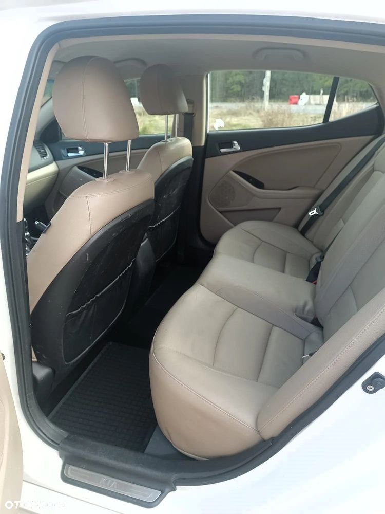 Kia Optima - 5