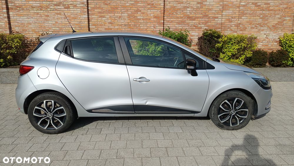 Renault Clio - 5