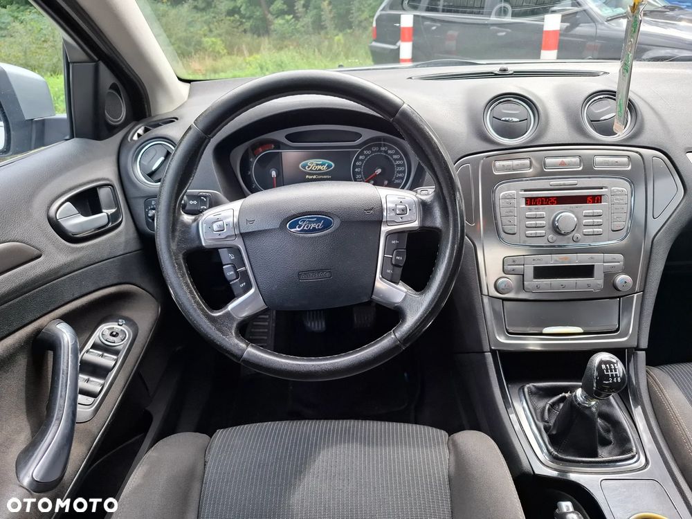 Ford Mondeo 1.8 TDCi Trend - 13