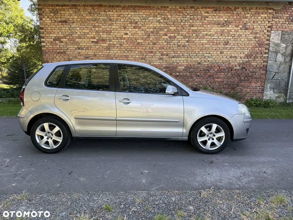 Volkswagen Polo 1.4 16V Comfortline - 13
