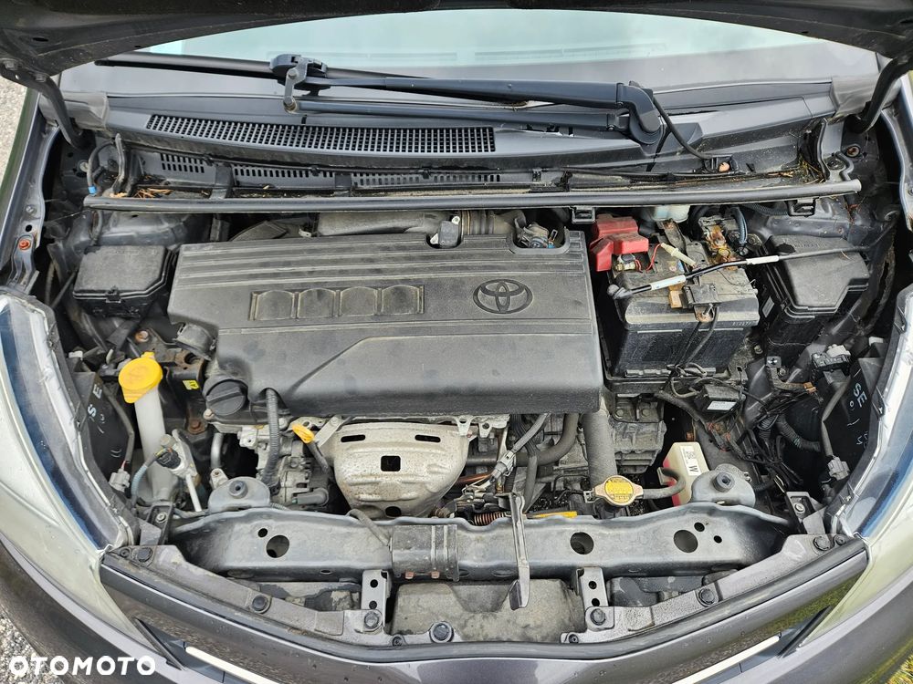 Toyota Yaris 1.33 VVT-i Executive - 13