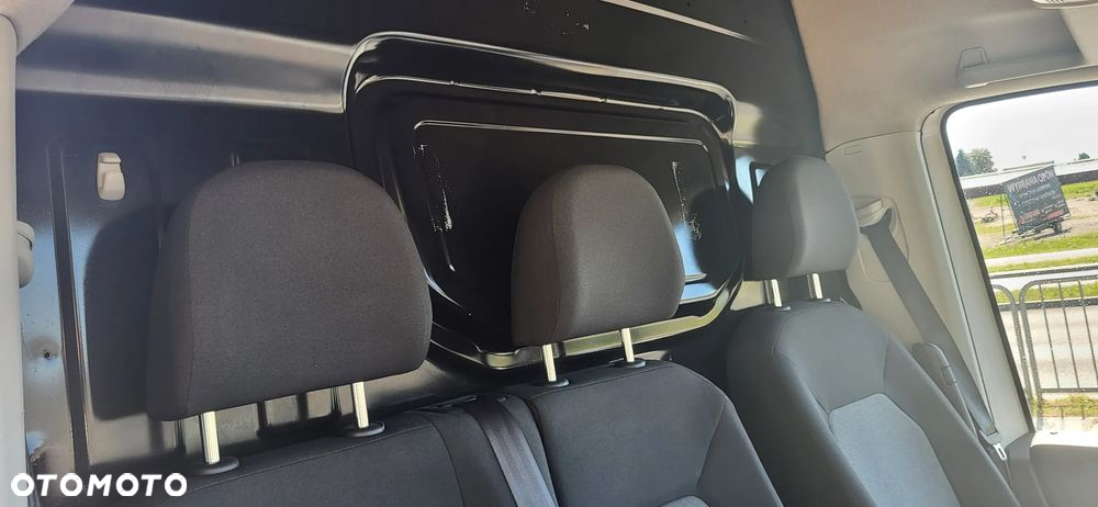 Volkswagen Crafter - 16