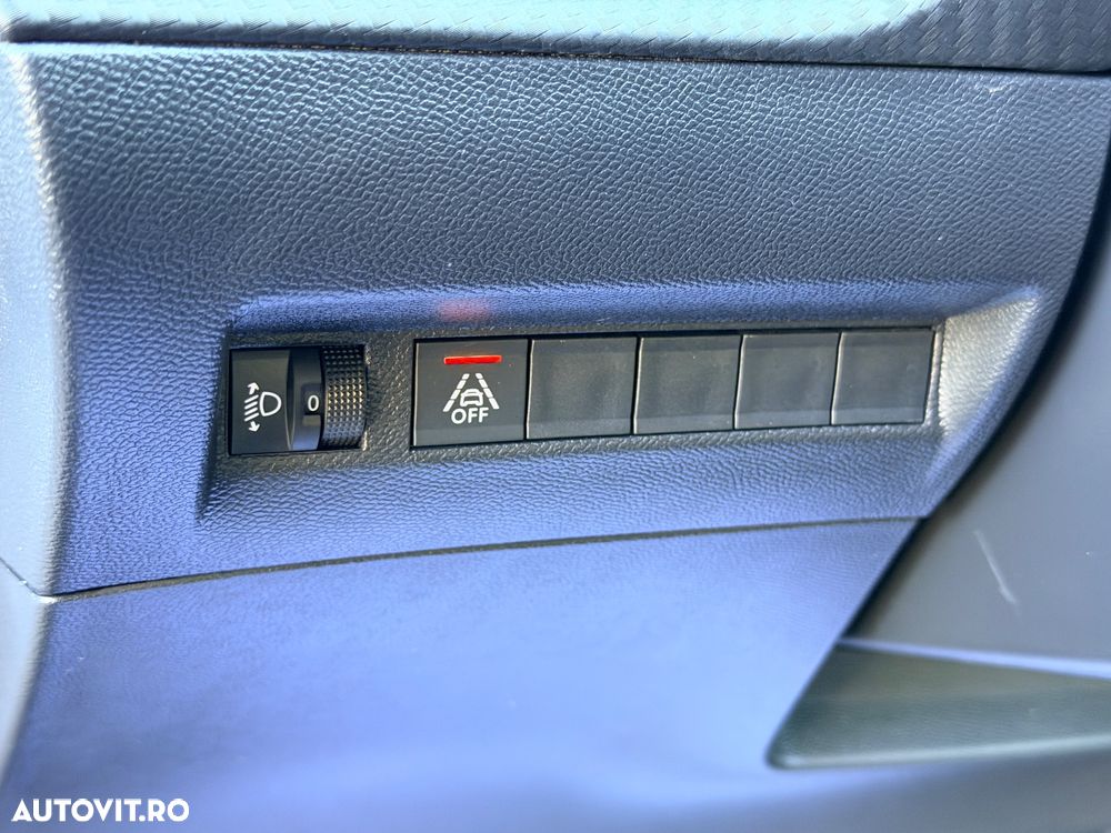 Peugeot 2008 PureTech 100 Stop&Start Active - 12