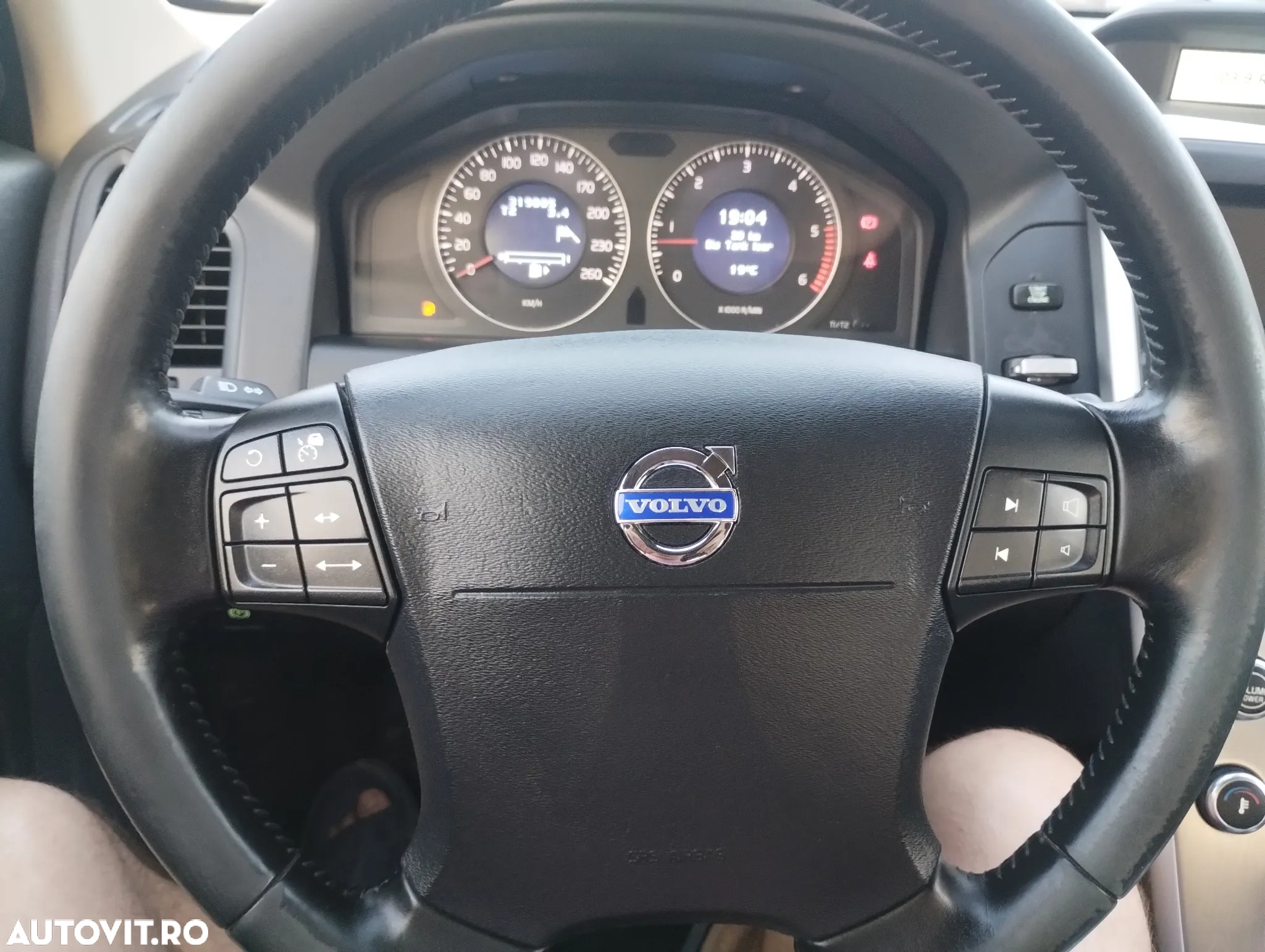 Volvo XC 60 - 6