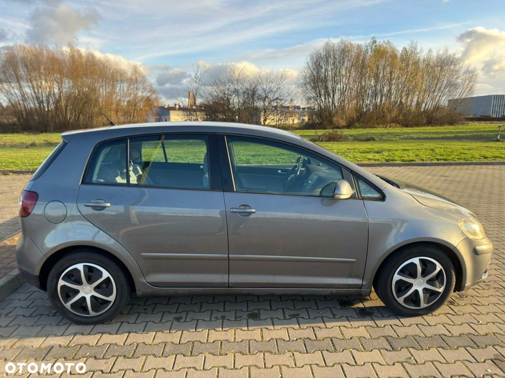 Volkswagen Golf - 23