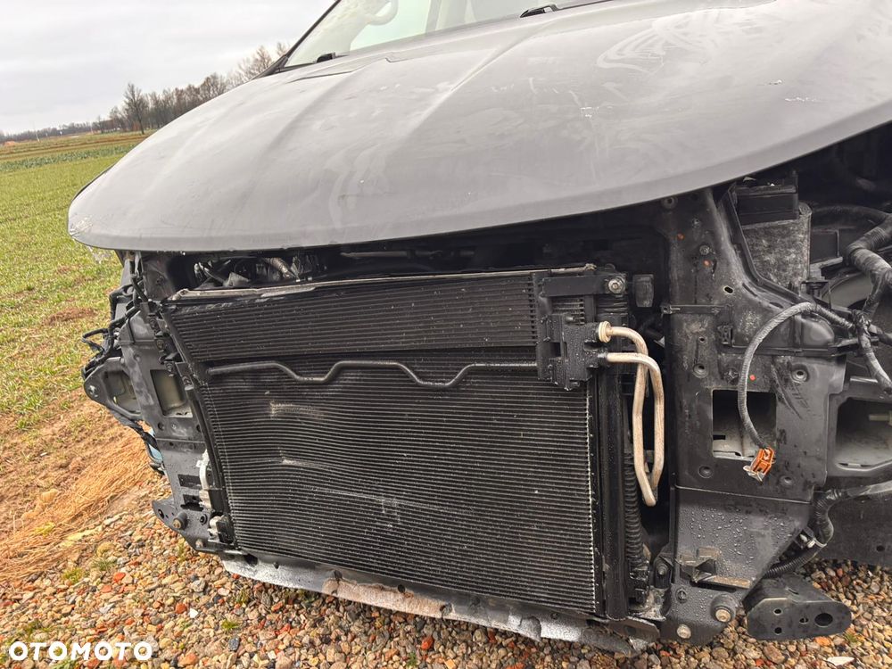 Chrysler Pacifica - 8