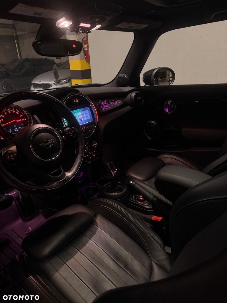 MINI Cooper S Sidewalk Trim - 29