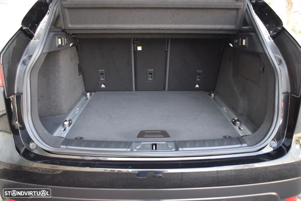 Jaguar F-Pace 2.0 i4D R-Sport - 37