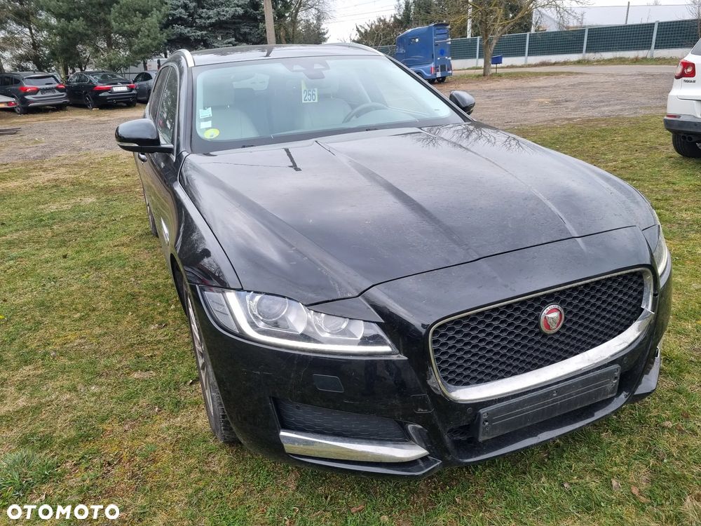 Jaguar XF 2.0 i4D Pure - 11