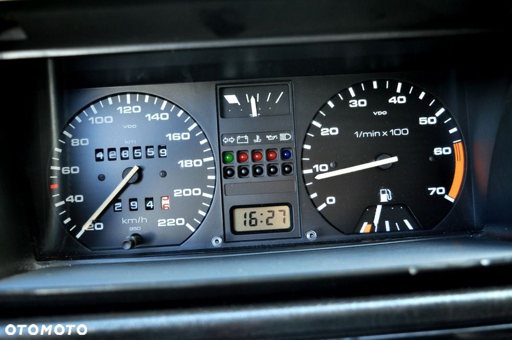 Volkswagen Golf - 17