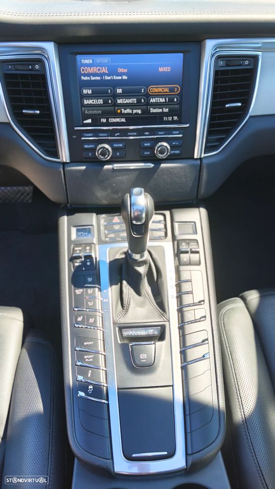 Porsche Macan S - 17