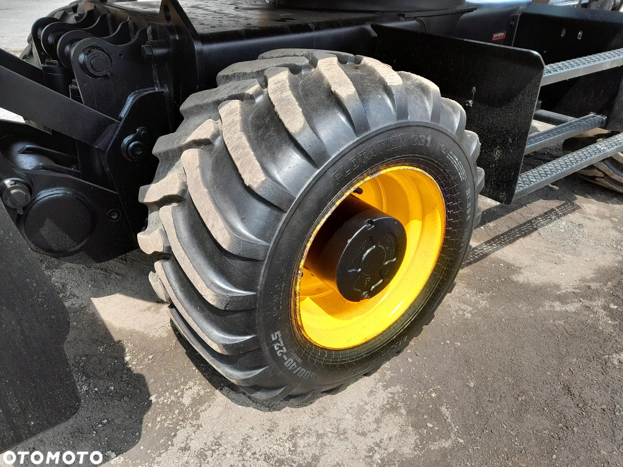 JCB JS145W - 18