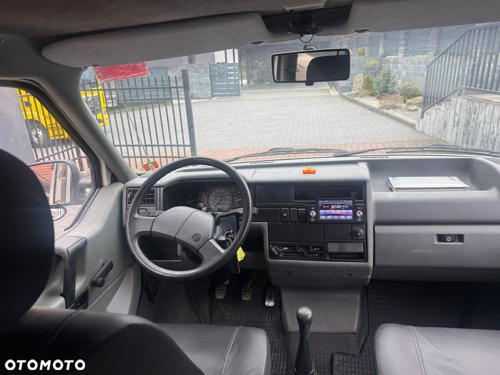 Volkswagen T4 Carthago - 12