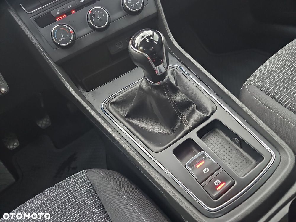 Seat Leon 1.6 TDI Style S&S - 18