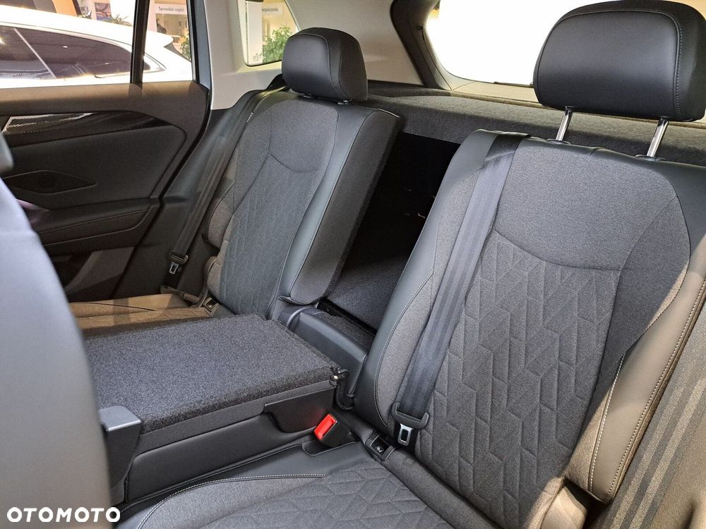 Volkswagen Tiguan 1.5 eTSI Life Plus DSG - 37