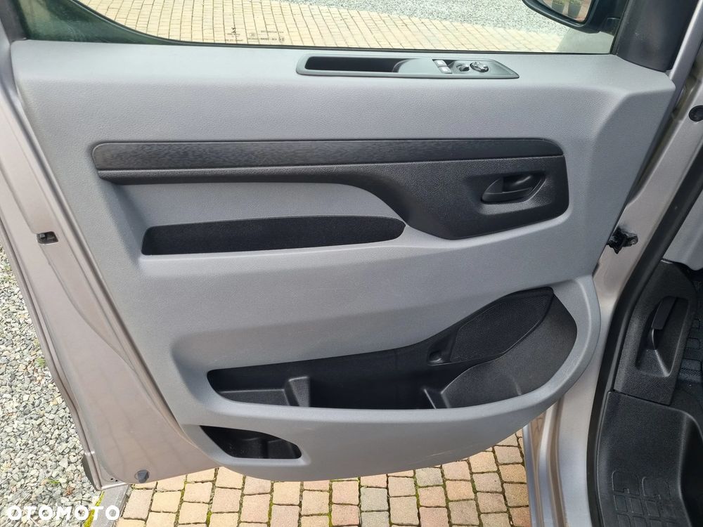 Opel Vivaro Kombi Extra Long 2,8t Enjoy - 22