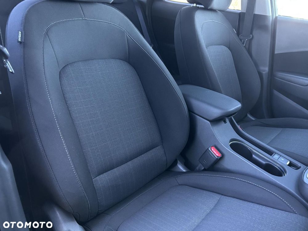 Hyundai Kona 1.6 GDI Hybrid Smart DCT - 16