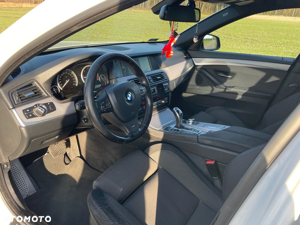 BMW Seria 5 525d xDrive Sport-Aut - 8