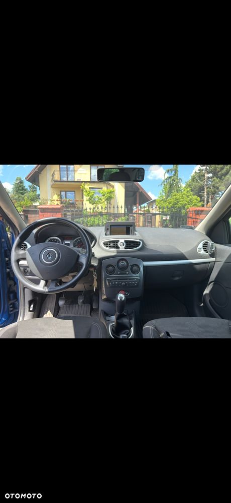 Renault Clio - 9