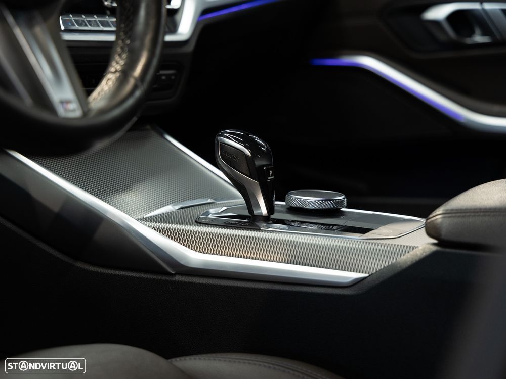 BMW 320 d Pack M Shadow Auto - 14