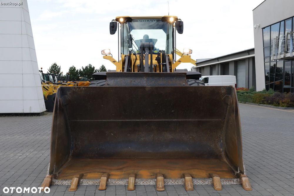 Volvo L120H - 17