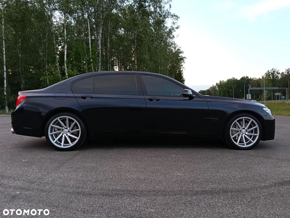 BMW Seria 7 - 16
