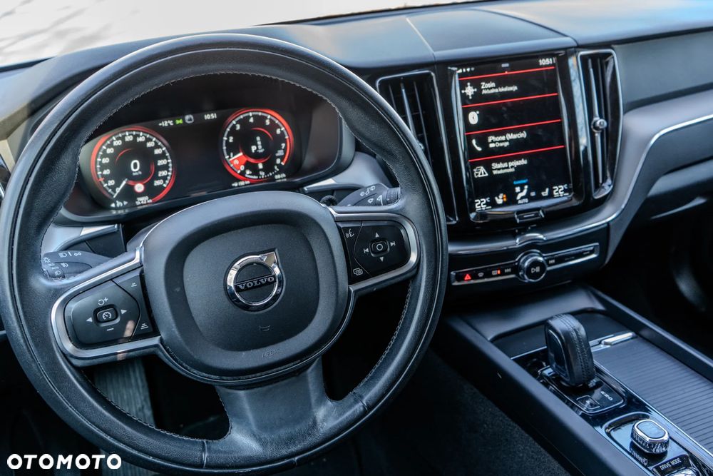 Volvo XC 60 B4 B Momentum Pro - 8