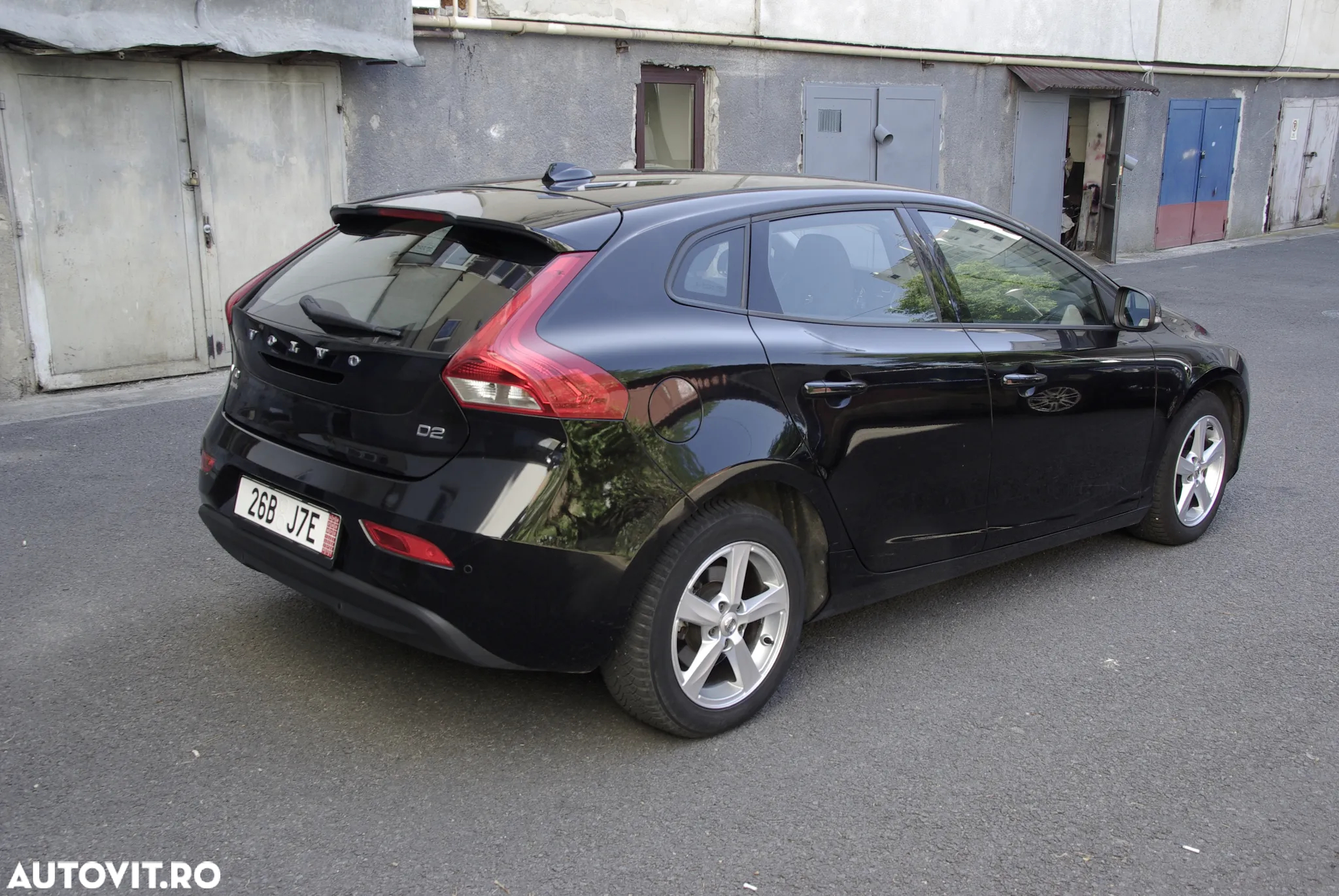 Volvo V40 D2 Momentum - 4