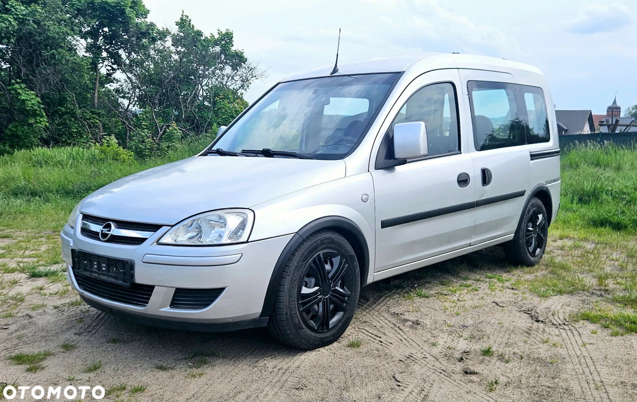 Opel Combo Tour 1.3 CDTI Enjoy - 1