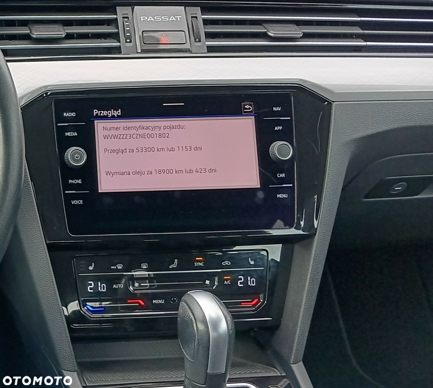 Volkswagen Passat 2.0 TSI Business DSG - 31