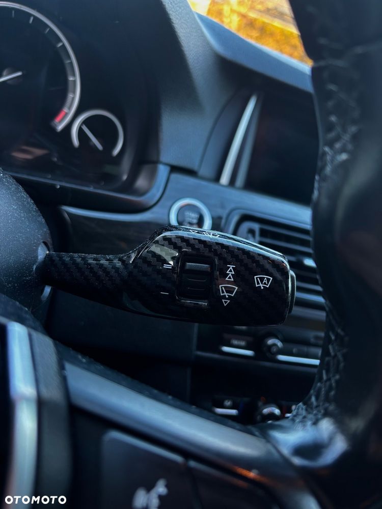 BMW Seria 5 528i - 10
