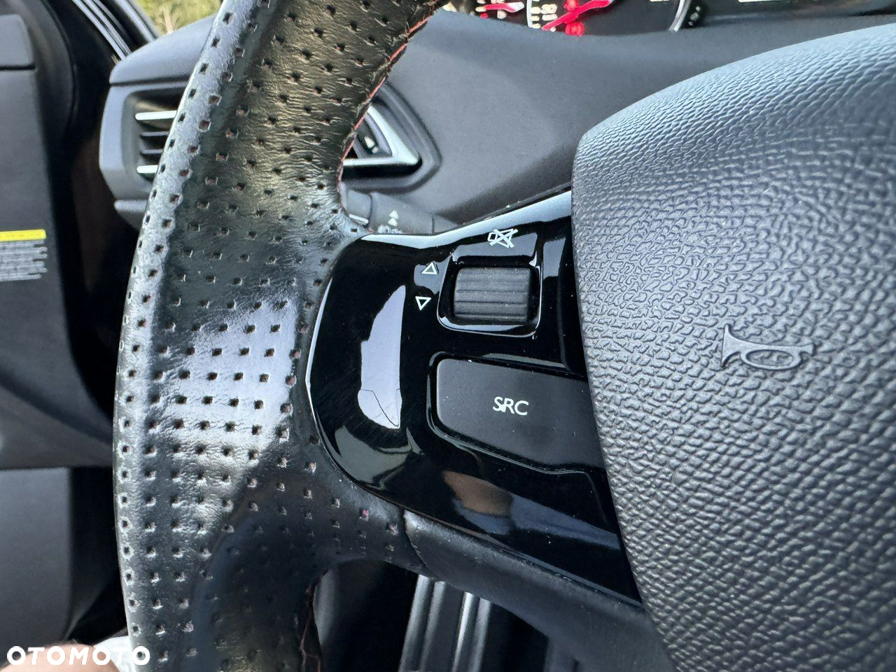 Peugeot 308 - 24