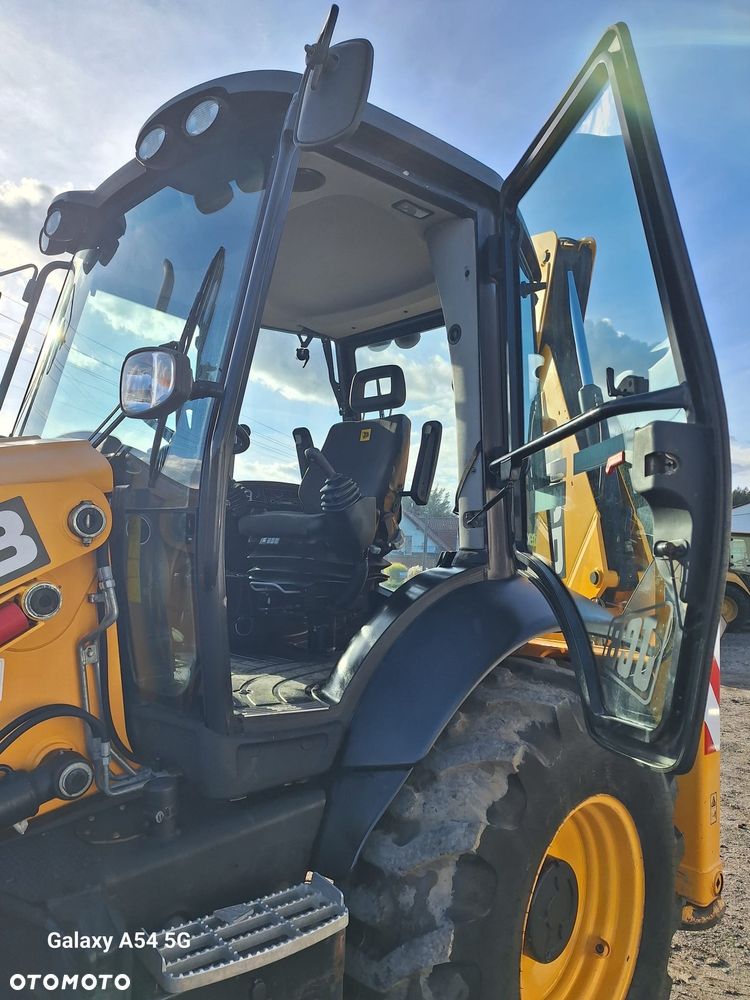 JCB 3CX - 6