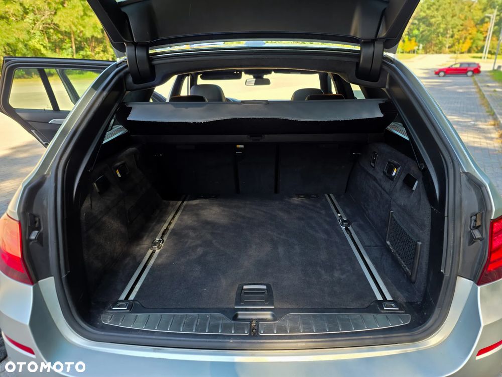 BMW Seria 5 530d xDrive - 27