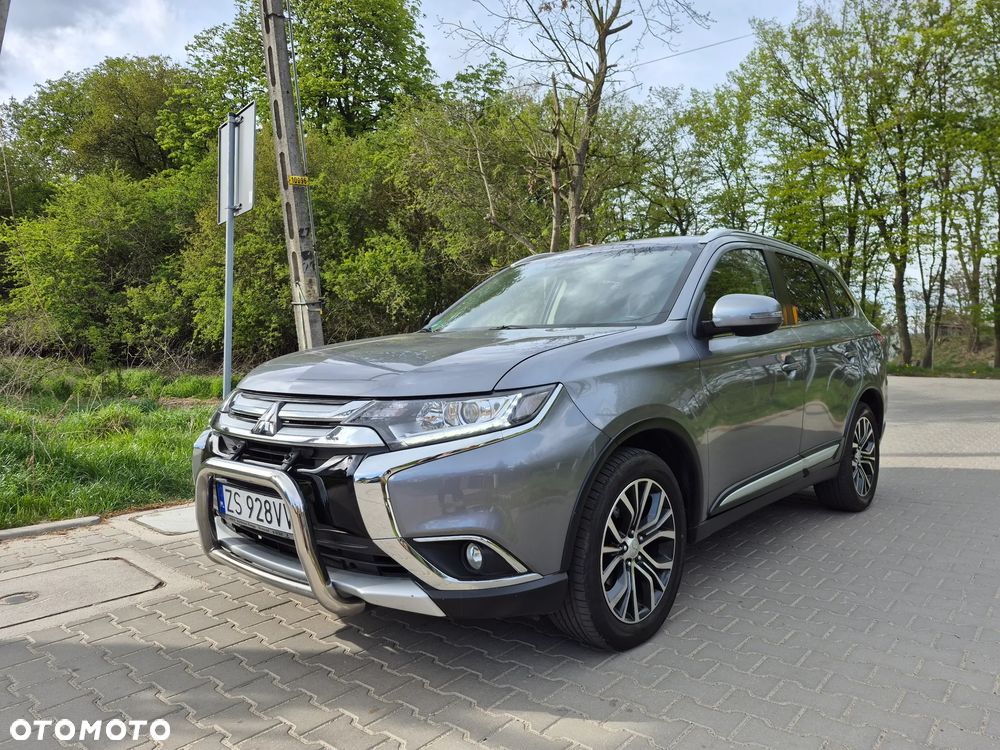 Mitsubishi Outlander 2.2 DI-D 2WD Plus - 1