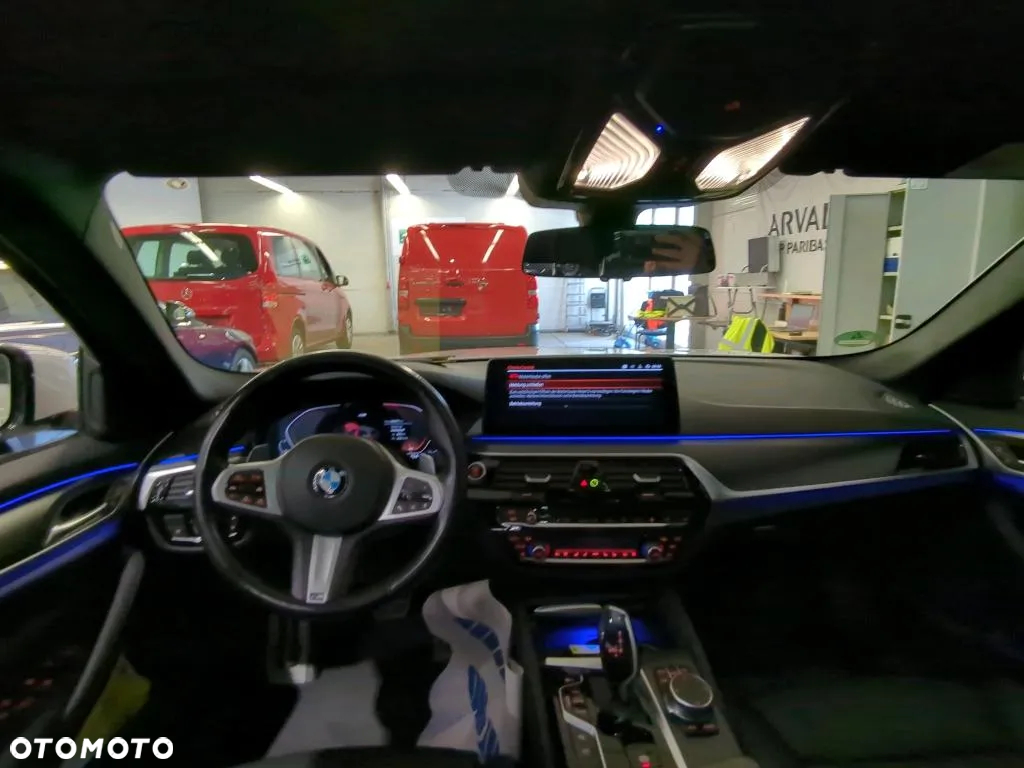 BMW Seria 5 530i xDrive M Sport sport - 7